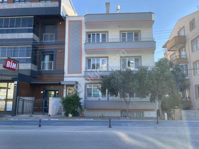 Paşaalanı Mahallesi Merkezi Konumda Önü Açık Kiralık 3+1 Daire