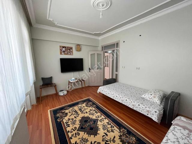 Paşaköşkünde | Çarşıya Yakın | Ferah Ve Geniş 3+1 Satılık Daire