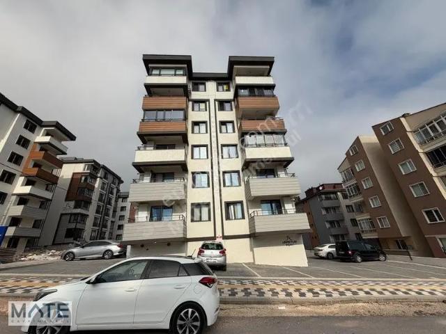 Paşakent Mah.de Arakat Full Eşya Yer. Isıtma 1+1 Balkonlu Daire