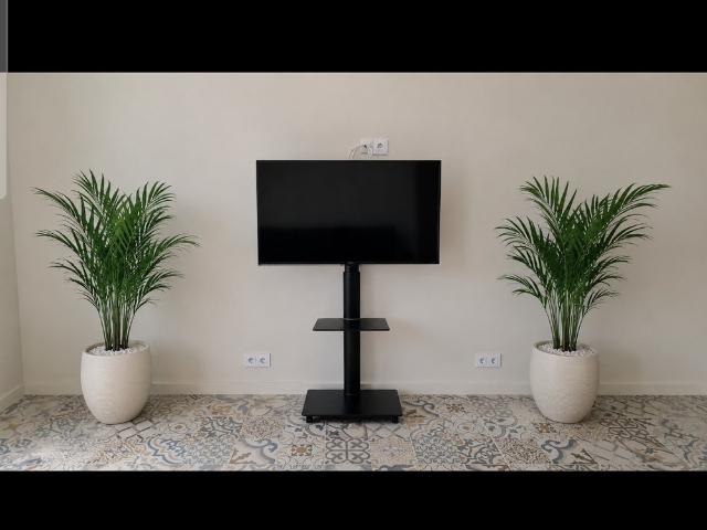 Paço de Arcos Beachside T2 | Garden, Parking & AC