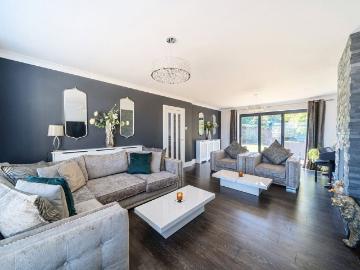 Aston Cross Tewkesbury, GL20, Hereford and Worcester, Herefordshire county, Midlands