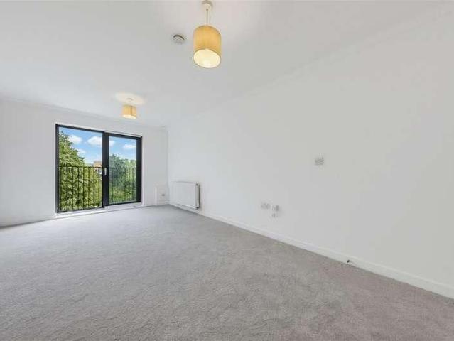 Pampisford Road, South Croydon, CR2