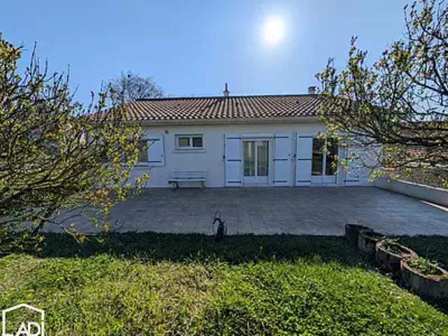 Pamproux 79800 Achat / Vente maison 7 pièces t7 au dernier étage cave