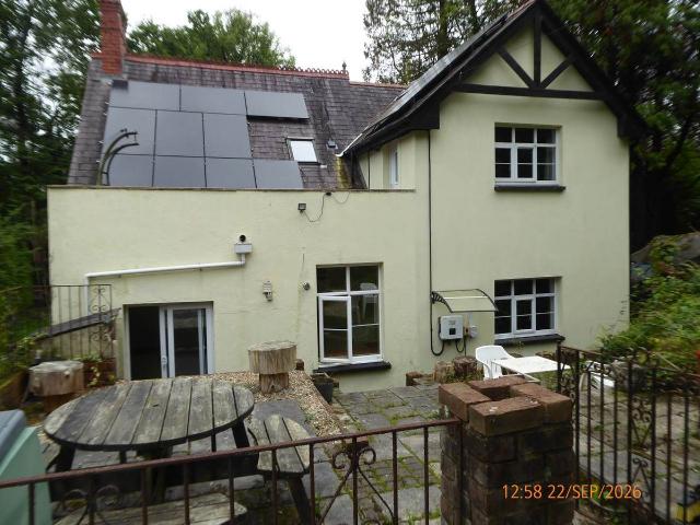 Pantyrathro, Llangain SA33, 4 bed property to rent, £1,450 pcm | PrimeLocation