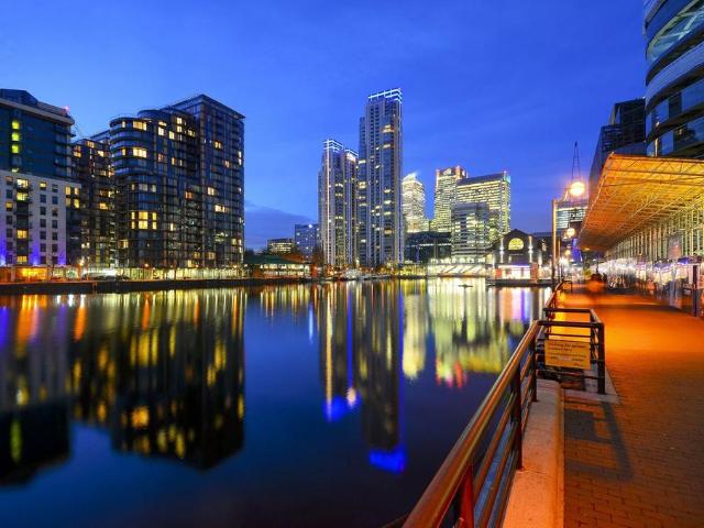 Pan Peninsula, Canary Wharf, London, E14 Studio to rent £2,059 pcm £475 pw