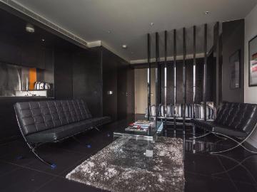 Pan Peninsula Square,, E14