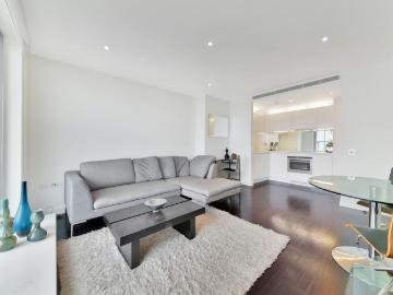 Pan Peninsula Square, London, E14 1 bed flat to rent £2,513 pcm £580 pw