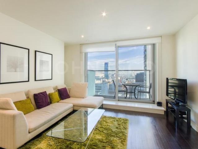 Pan Peninsula, West Tower, Canary Wharf E14, 1 bed flat to rent, £2,500 pcm | PrimeLocation