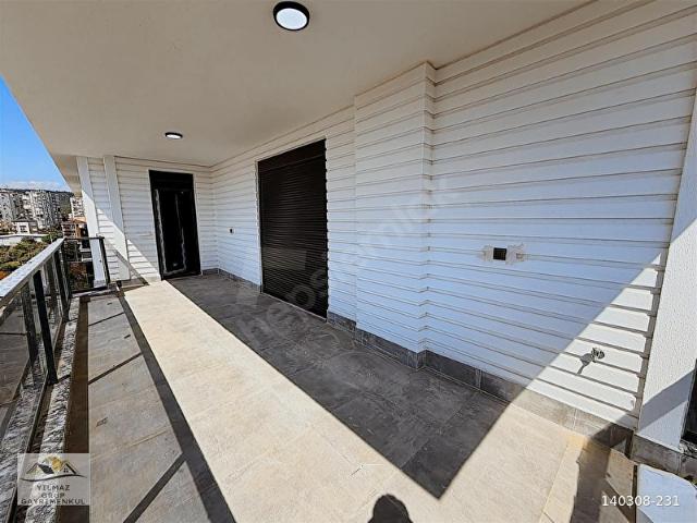 PANAROMİK TERAS ŞEHRİN MERKEZİNDE 3+1 300 M2 NET DÜZ AYAK.