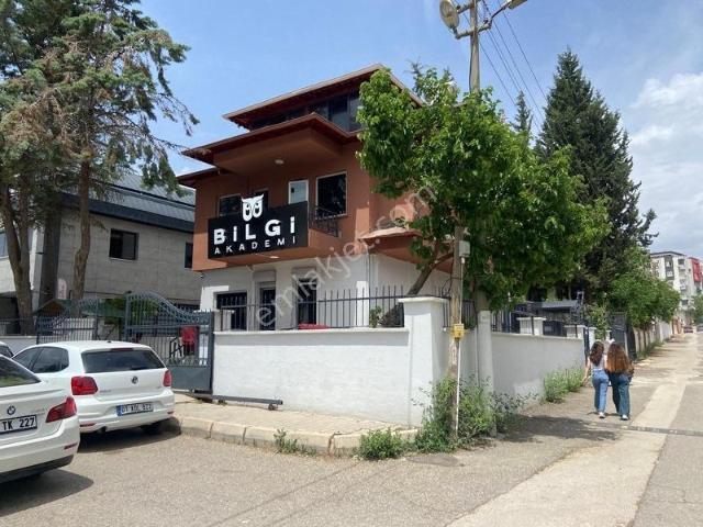 Pancarlı Bölgesinin En İşlek Caddesinde Ticari Satılık Villa