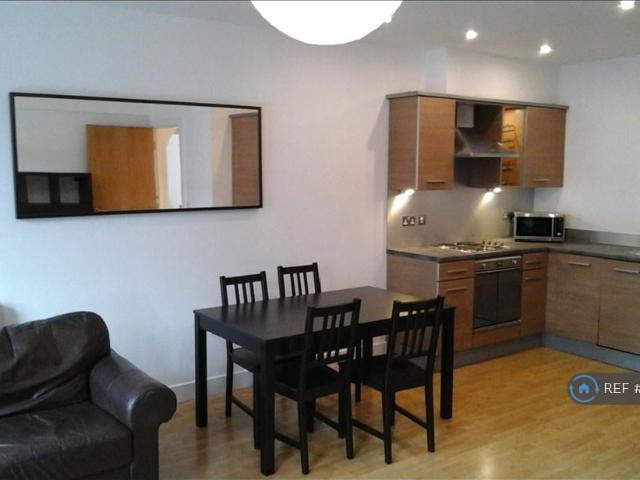 Pandongate House, Newcastle. 2 bed flat to rent £1,200 pcm £277 pw