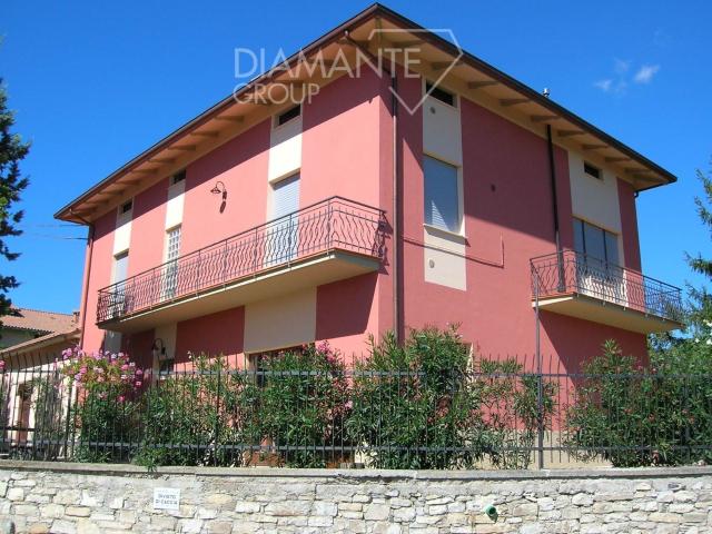 Panicale PG: Casa indipendente di 250 mq circa su due live. 250m² Panicale