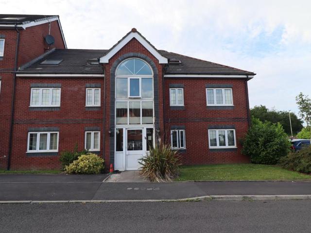 Pankhurst Close, Blackburn, BB1 2 bed apartment to rent £850 pcm £196 pw