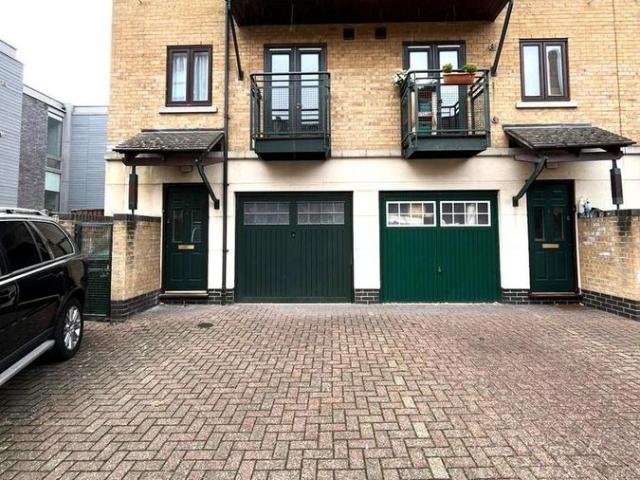 Pankhurst Avenue, London E16, 3 bed terraced house to rent, £2,600 pcm | PrimeLocation
