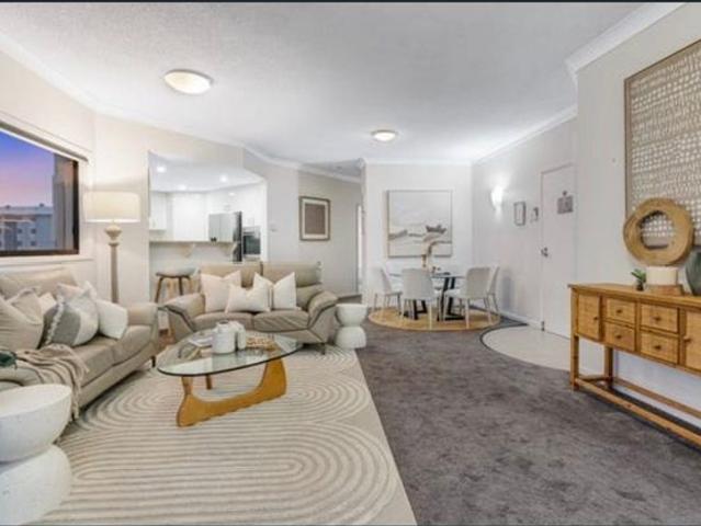 PANORMAIC OCEAN VIEWS! FULLY FURNISHED UNIT! 100 METERS FROM THE BEACH!