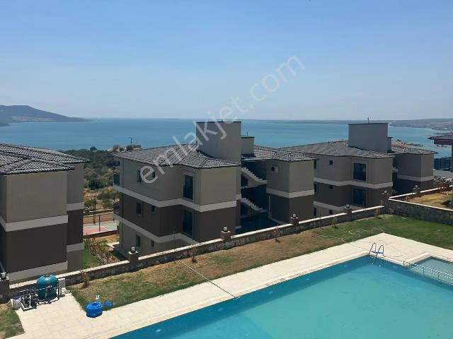 Panoramık Denız Manzaralı Müstakıl Bahçe Kullanımlı Sıfır 1+1 Da
