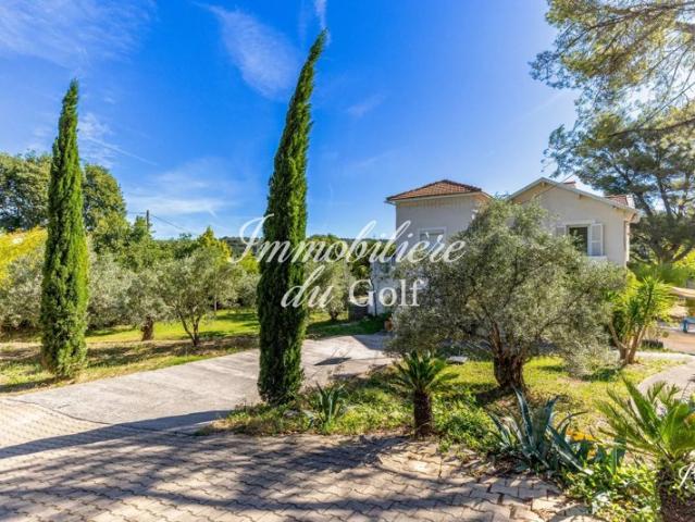 PANORAMA Villa T9 de 240m2 Terrain 2100m2 Piscine