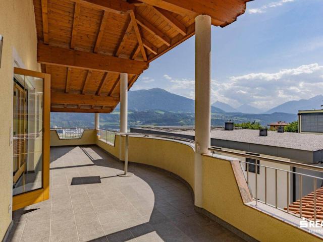 Panorama zum Verlieben – Exklusive 4 Zimmer Dachgeschosswohnung mit 63 m² Freifläche in Thaur