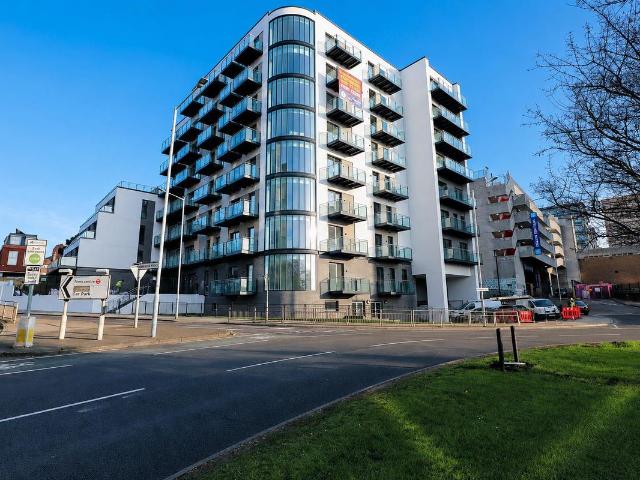 Panorama Apartments, Uxbridge UB8, 1 bed flat to rent, £1,500 pcm | PrimeLocation