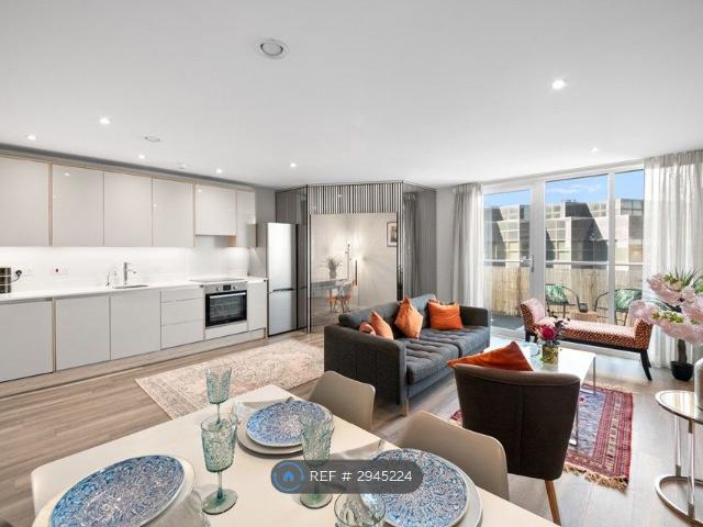 Panorama Apartments, Uxbridge UB8, 1 bed flat to rent, £1,650 pcm | PrimeLocation