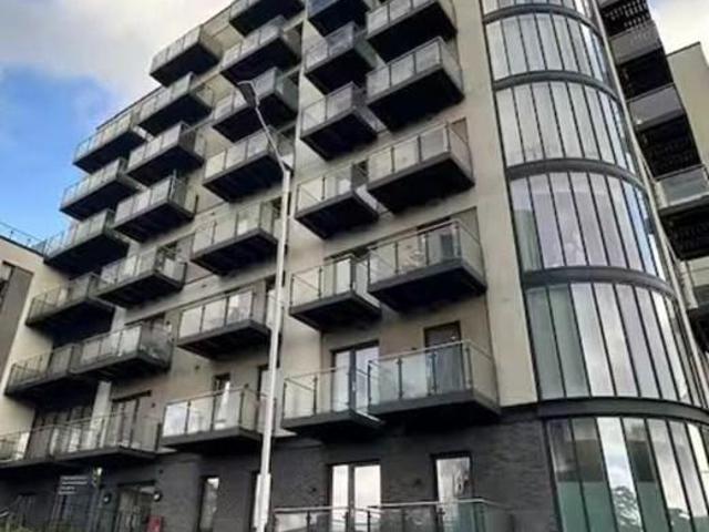 Panorama Apartments, Uxbridge, UB8 Studio to rent £1,395 pcm £322 pw