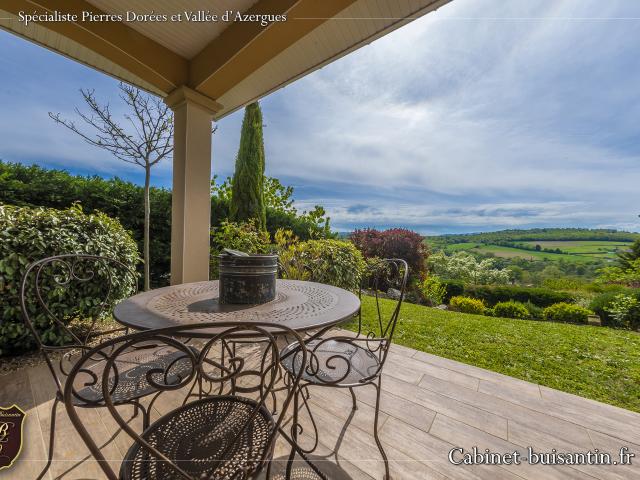 Panorama d'exception pour cette villa contemporaine