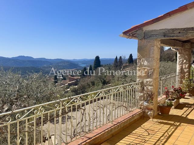 Panorama Incroyable Pour Cette Splendide Villa 219m² Spéracèdes