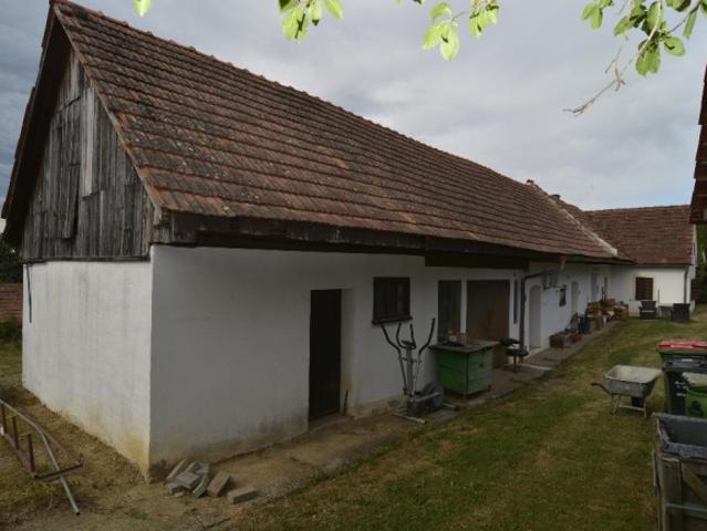Panorama Landhaus in Pertlstein – absolute Ruhelage auf großem Grundstück