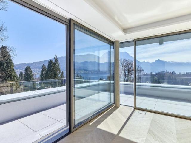 Panorama Royale Ein grenzenloser Seeblick in Gmundens exklusiver Villengegend
