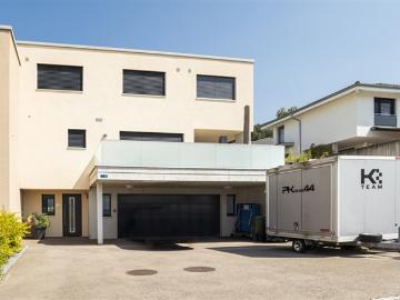 Panoramablick auf diese 6,5 Zimmer Villa