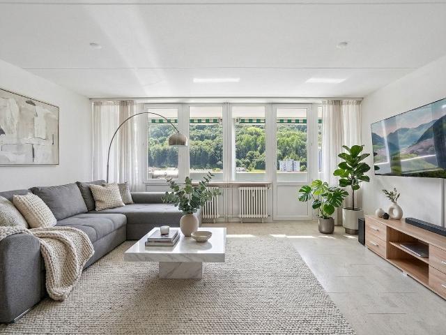 Panoramablick inklusive Exklusive 2.5 Zimmer Wohnung in Baden