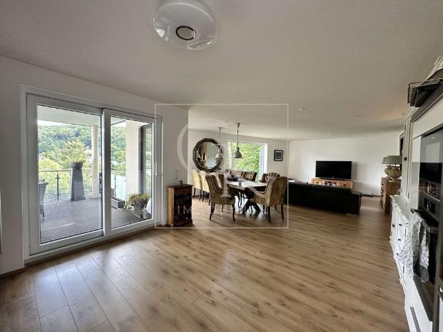 Panoramablick ins Grüne! 3 Zimmer Traumwohnung zur Miete