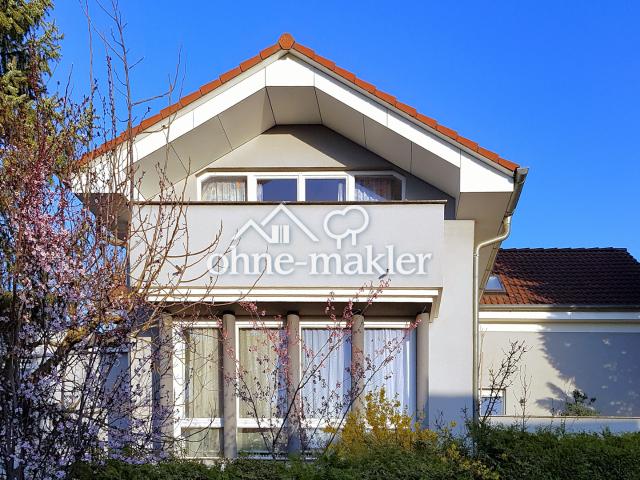 Panoramablick & Platzwunder: ca. 285m² Architektenhaus Energie B, Einliegerwohnung & Praxis Loft