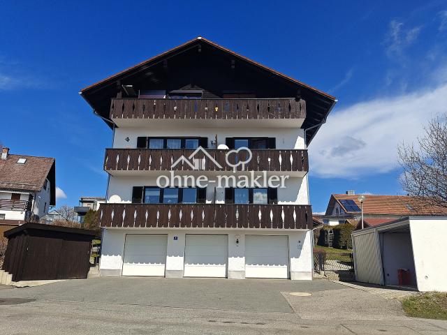 Panoramablick & Top Substanz: Sanierte Anlage mit Garage & Ausbaupotenzial
