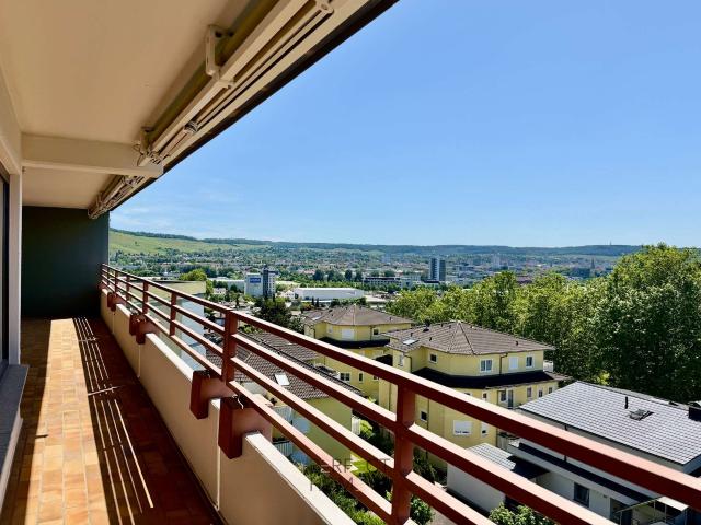 Panoramablick über Heilbronn · 4 Zimmer · 24 m² Sonnenbalkon · Aufzug · Tiefgarage
