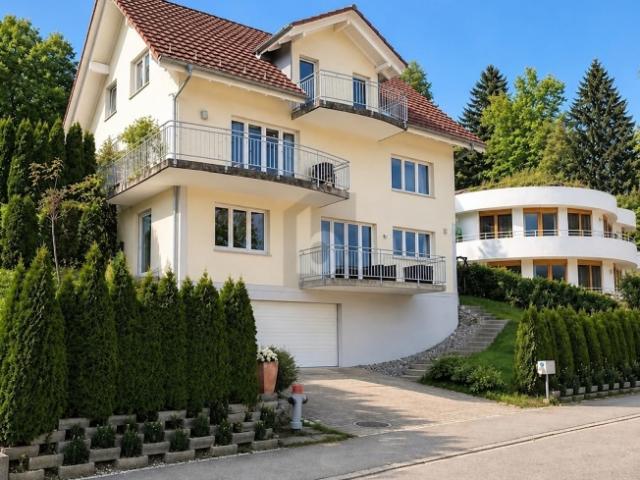 PANORAMASICHT MIT VIEL PLATZ UND FLEXIBLER NUTZUNG