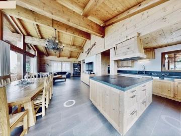 Panoramic and luxury chalet for rent/sale