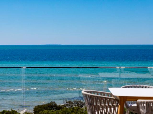 Panoramic Bay Views