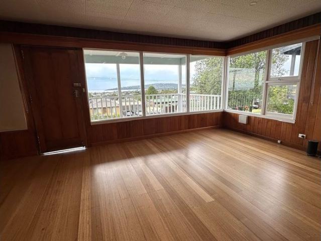 PANORAMIC BEACH HOUSE