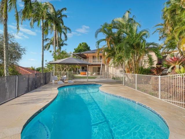 Panoramic Elegance in Terranora