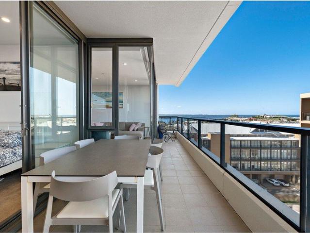 PANORAMIC OCEAN & HARBOUR VIEWS FROM NEWCASTLE'S EAST END