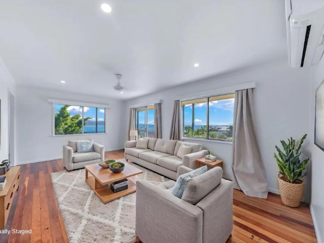 Panoramic Ocean Views – Elevated Central Airlie Beach Living Unfurnished!