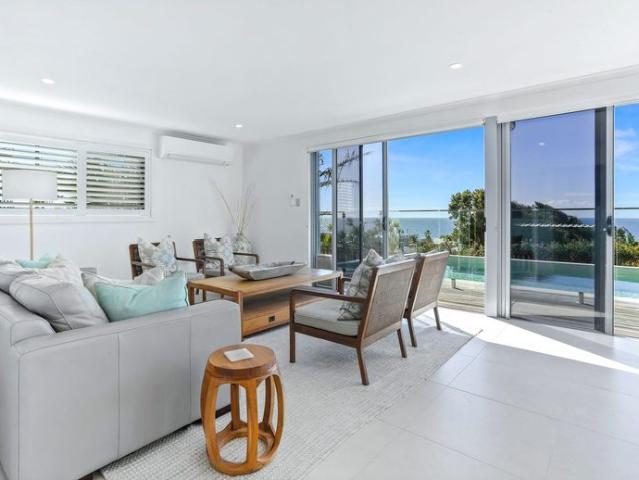 Panoramic Ocean Views Short Walk to the Beach FULLY FURNISHED Short or longer term rental option available
