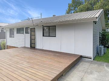 Cockle Creek, Newcastle - Garden, Air conditioning