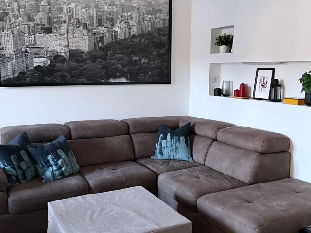 Panoramic Saragozza Apartment with San Luca View, Bologna Amsterdam Apartments for Rent