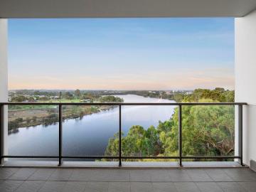 Panoramic Swan River, City & Optus Stadium Views Level 7 Luxury