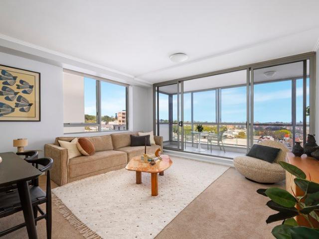 Panoramic Park Views Meet Urban Sophistication