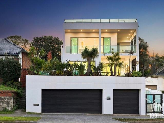 Panoramic Rooftop Views, Exceptional Scale & Rare Four Car Garaging