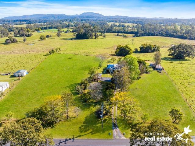 Panoramic Rural Vistas & Bago Bluff Views on 3.23 Serene Acres
