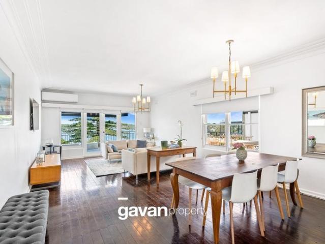 Panoramic Water Views & Flexible Family Living